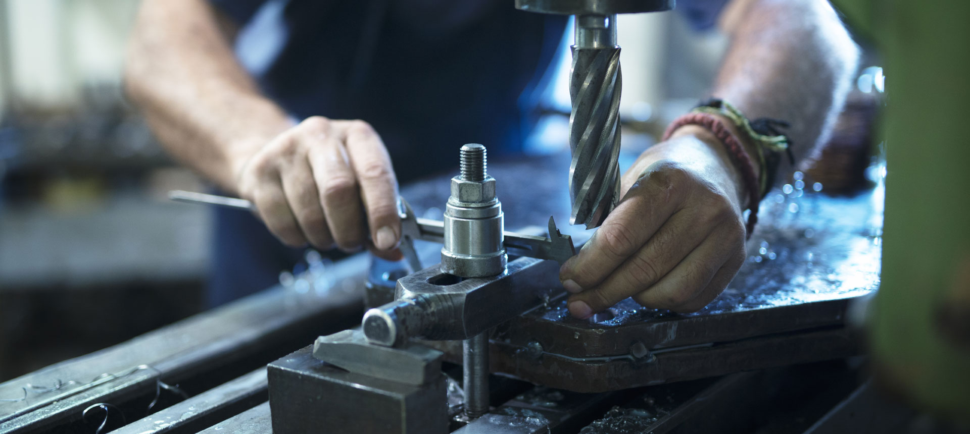 数控全自动穿孔机